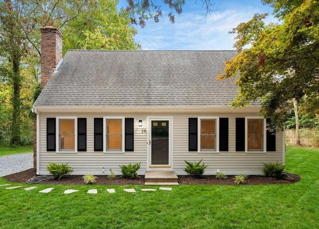 Property at 34 Saddleback Rd, Mashpee, MA 02649, 3 beds, 2 baths
