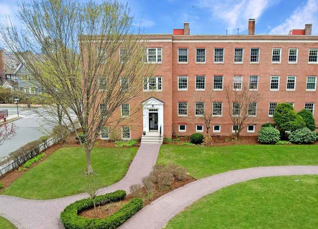 Property at 36 Browne St #2, Brookline, MA 02446, 1 bed, 1 bath