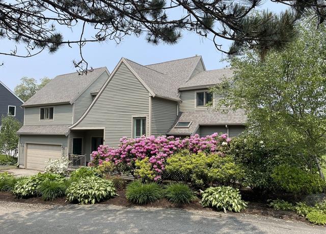 Property at 8 Barn Ln, Gloucester, MA 01930, 4 beds, 2.5 baths