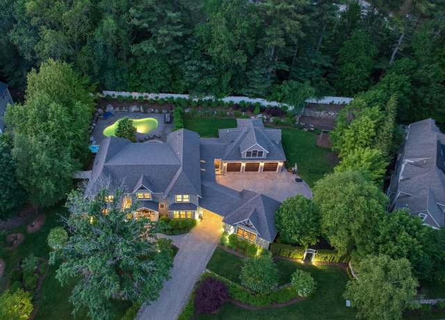 Property at 4 Abbott Ln, Bedford, MA 01730, 6 beds, 7.5 baths