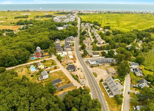Property at 2 Old County Rd #10, Salisbury, MA 01952, 3 beds, 1 bath