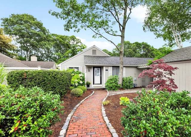 Property at 7 Brassie Way, Mashpee, MA 02649, 3 beds, 2 baths