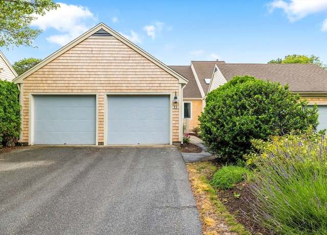 Property at 33 W Woods #33, Yarmouth, MA 02675, 2 beds, 2.5 baths