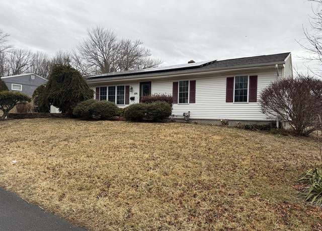 Property at 706 Mohawk Rd, Somerset, MA 02726, 3 beds, 2 baths