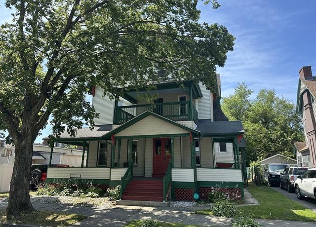 Property at 14 Wellesley St, Springfield, MA 01109, 7 beds, 3 baths