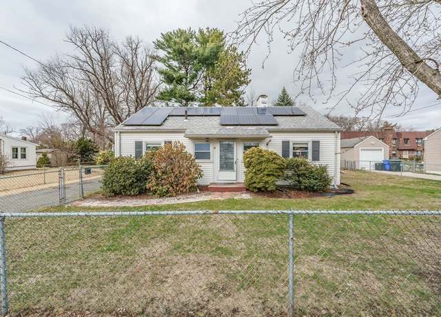 Property at 38 Ramah St, Springfield, MA 01104, 3 beds, 1 bath