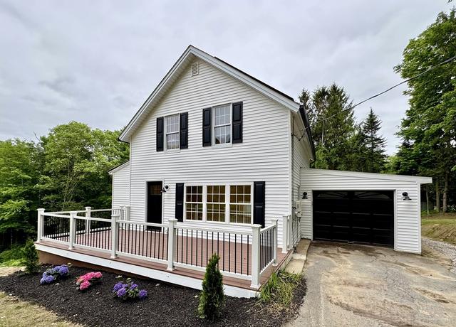 Property at 5 Mechanic St, Brookfield, MA 01506, 3 beds, 2 baths