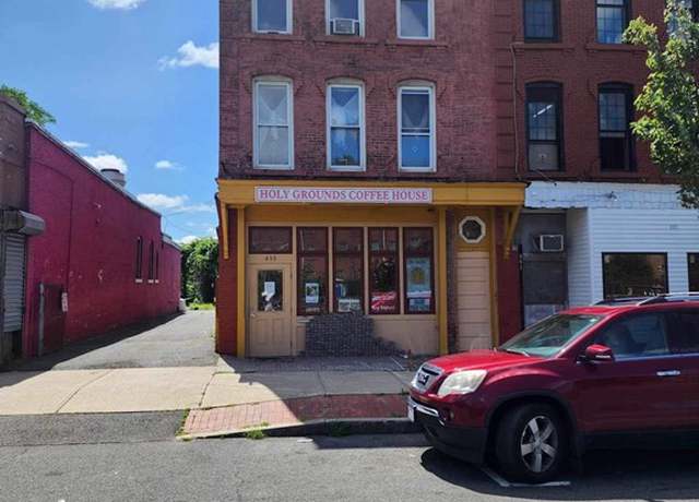 Photo of 453 - 455 State St, Springfield, MA 01105