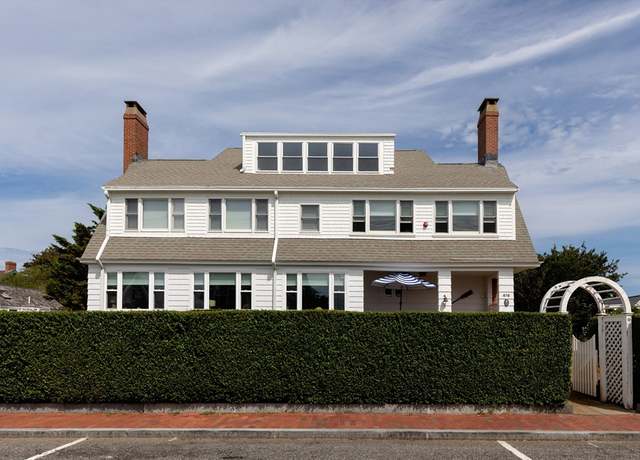 Property at 616 Commercial St #15, Provincetown, MA 02657, 2 beds, 1 bath