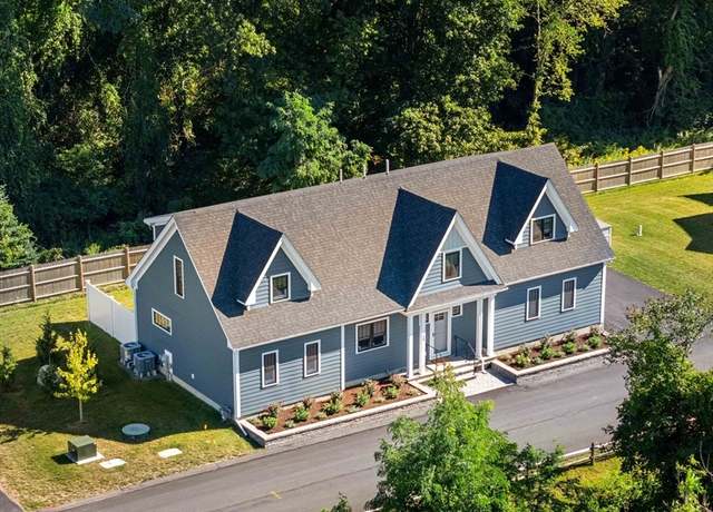 Property at 24 Primrose Ln #24, Ipswich, MA 01938, 3 beds, 3.5 baths