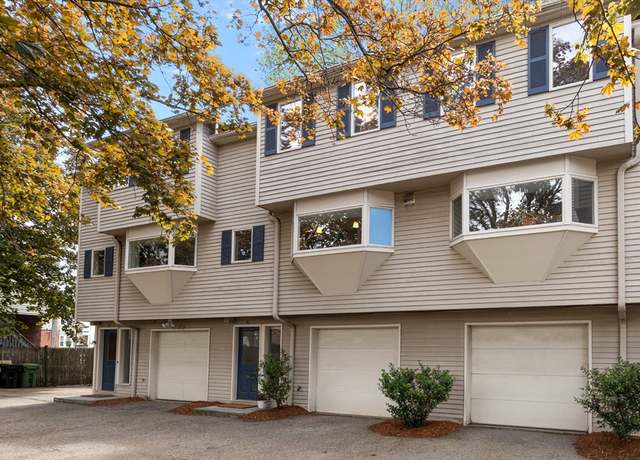 Property at 31 Ashland St #6, Watertown, MA 02472, 2 beds, 1.5 baths