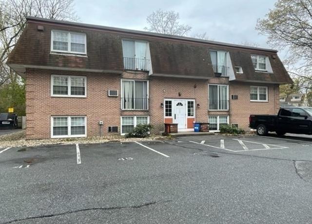 Property at 132 Boylston Ln #44, Lowell, MA 01850, 2 beds, 1 bath