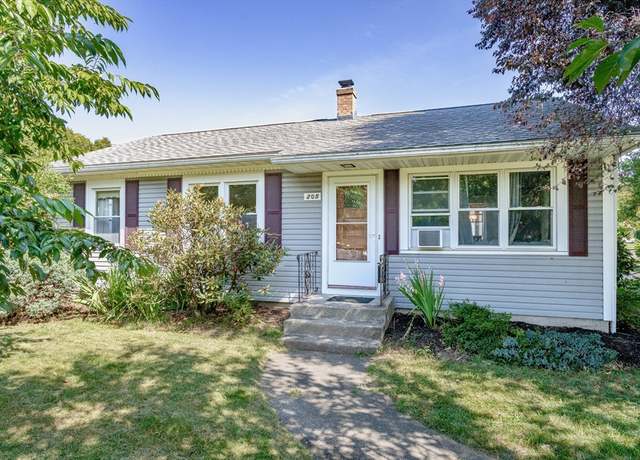 Property at 205 Russell Rd, Westfield, MA 01085, 3 beds, 1 bath