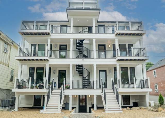 Property at 182 Merrimac St #1, Newburyport, MA 01950, 2 beds, 2.5 baths