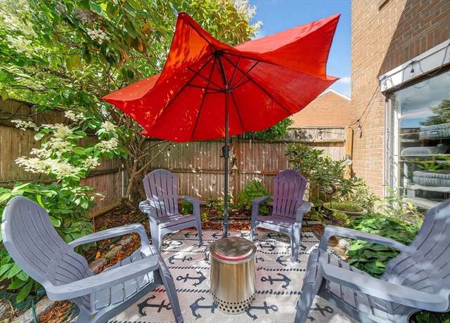 Property at 56 Laurelwood Dr #56, Stoughton, MA 02072, 2 beds, 1.5 baths