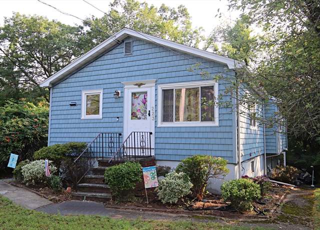 Property at 223 Main St, Saugus, MA 01906, 3 beds, 2 baths
