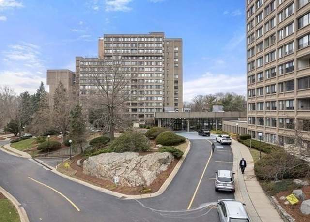 Property at 250 Hammond Pond Pkwy Unit 707S, Newton, MA 02467, 1 bed, 1.5 baths