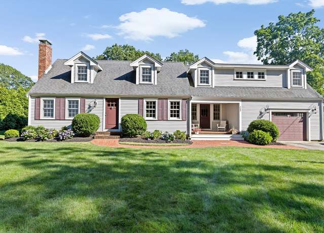 Property at 265 Surplus St, Duxbury, MA 02332, 4 beds, 3 baths