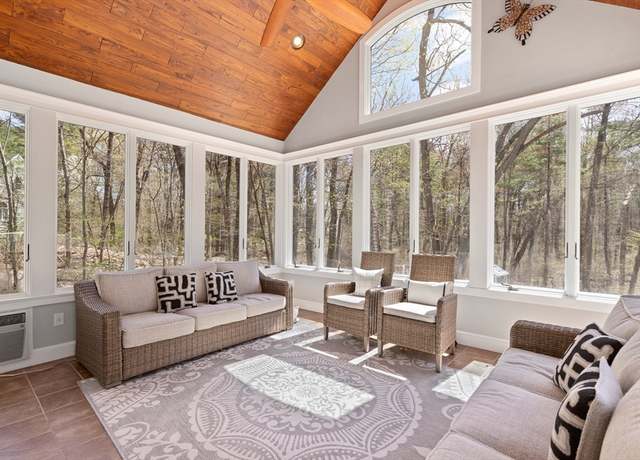 Property at 31 Riverside Ter, Easton, MA 02356, 4 beds, 3.5 baths