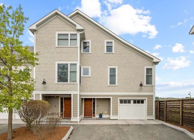 Property at 266 Merrimac St Unit F, Newburyport, MA 01950, 3 beds, 2.5 baths