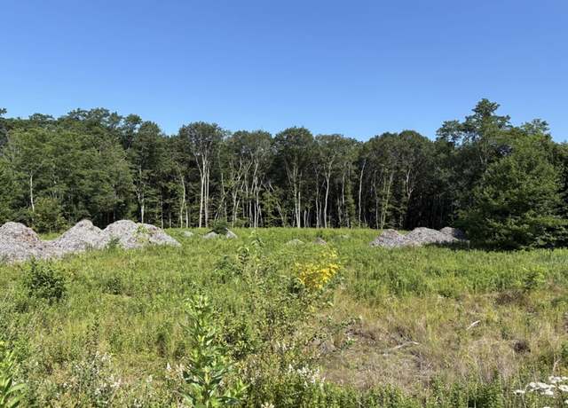 Property at 193 Paxton St, Leicester, MA 01524