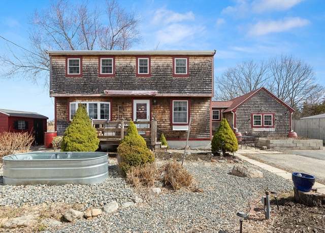 Property at 123 Jeffreys Neck Rd, Ipswich, MA 01938, 2 beds, 1 bath