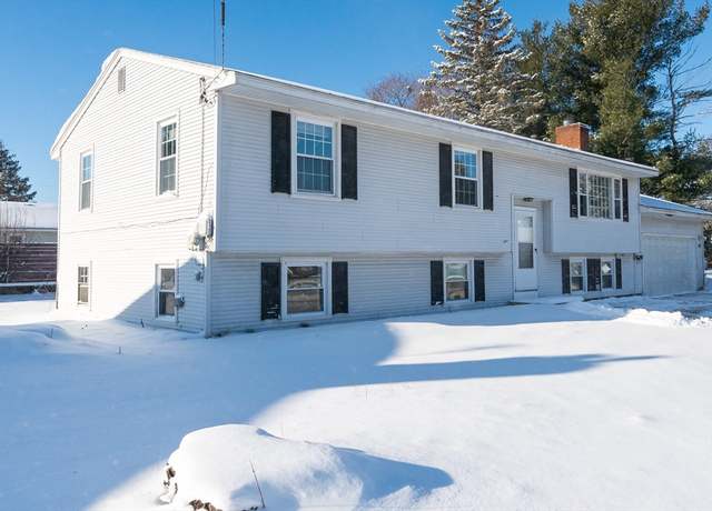 Property at 197 Lund Rd, Nashua, NH 03060, 5 beds, 2.5 baths