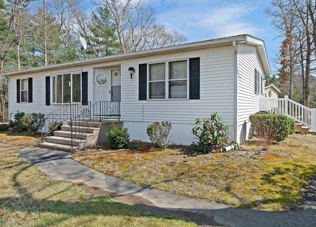 Property at 8 Lodgepole Ln, Kingston, MA 02354, 2 beds, 2 baths