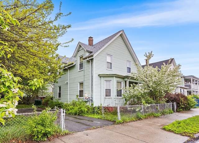 Property at 44 Elmwood Ave, Lynn, MA 01905, 3 beds, 1 bath