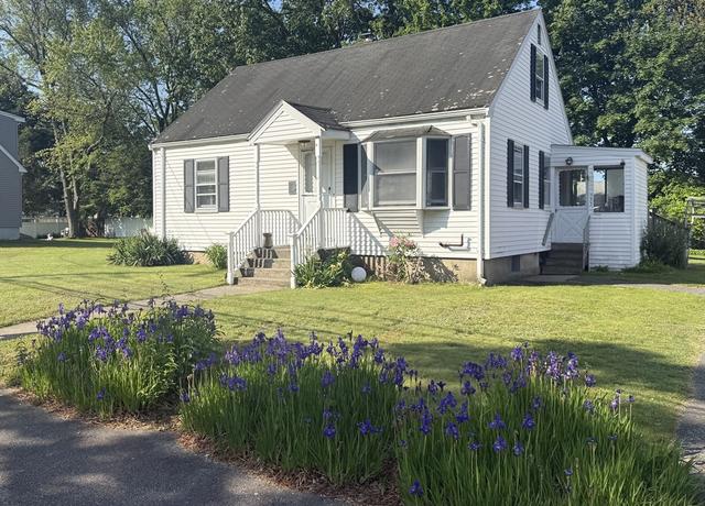 Property at 161 Gay St, Norwood, MA 02062, 2 beds, 1 bath