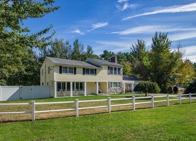 Property at 318 South St, Medfield, MA 02052, 4 beds, 2.5 baths