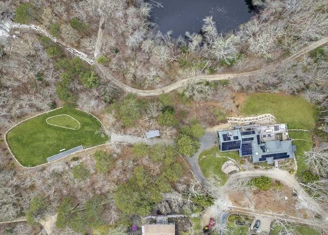 Property at 79 David Ave, Tisbury, MA 02568, 5 beds, 4.5 baths