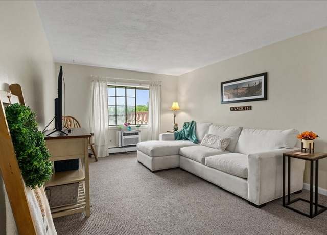 Property at 103 Grove St #341, Rockland, MA 02370, 2 beds, 1 bath