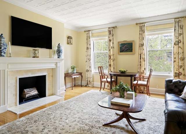 Property at 357-359 Beacon St #4, Boston, MA 02116, 1 bed, 1.5 baths