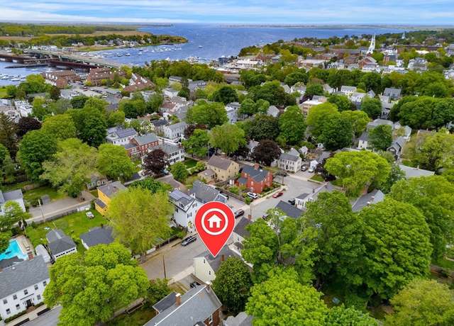 Property at 11 Congress St, Newburyport, MA 01950, 3 beds, 1.5 baths