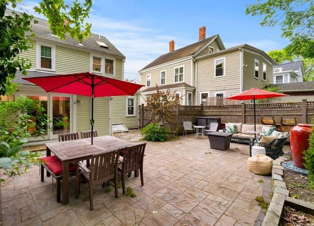 Property at 11 Congress St, Newburyport, MA 01950, 3 beds, 1.5 baths