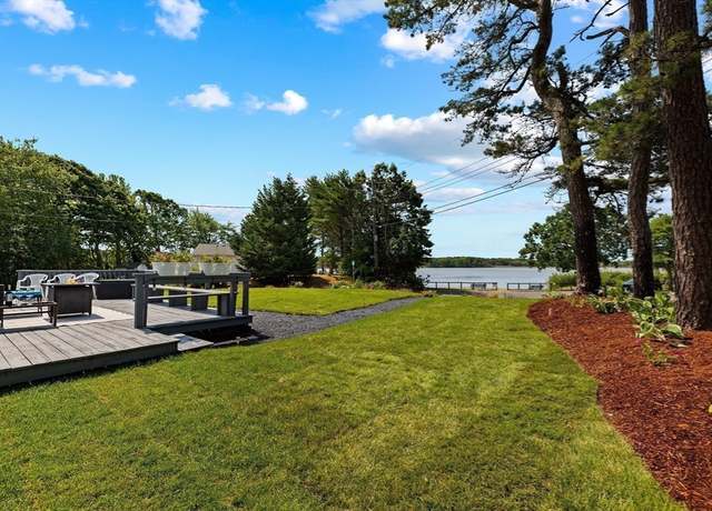 Property at 20 Robin Rd, Yarmouth, MA 02673, 2 beds, 1 bath