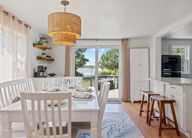 Property at 20 Robin Rd, Yarmouth, MA 02673, 2 beds, 1 bath