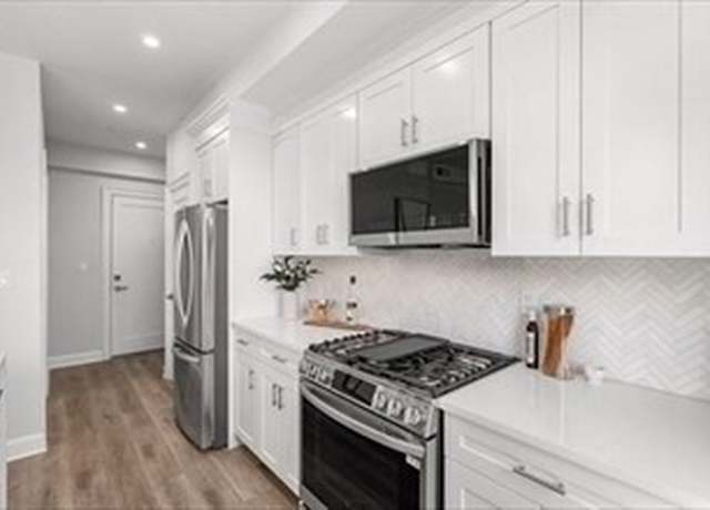 Property at 260 Elm St #302, Everett, MA 02149, 2 beds, 2 baths