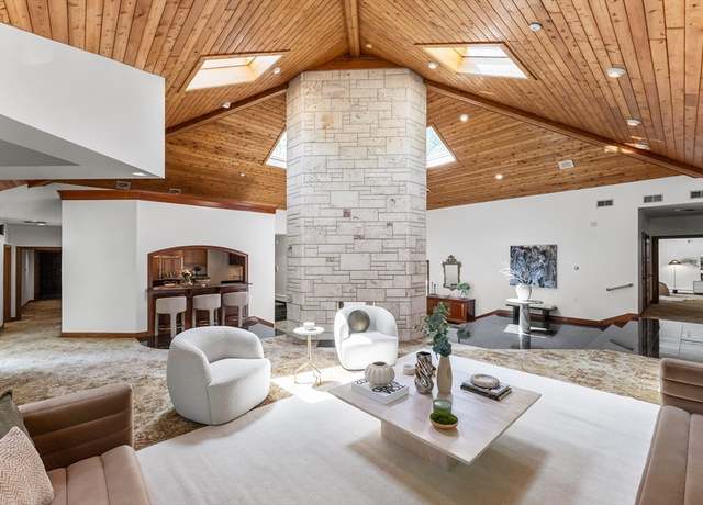Property at 81 Countryside Ln, Milton, MA 02186, 5 beds, 6.5 baths