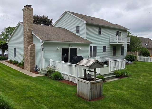 Property at 127 Parker Ln, Ludlow, MA 01056, 3 beds, 2.5 baths