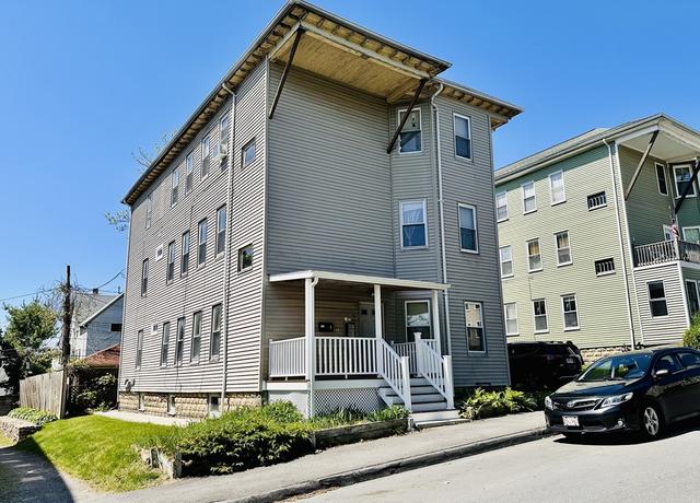 Property at 32 Ames St, Worcester, MA 01604, 9 beds, 3 baths