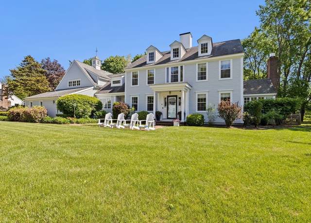 Property at 4 Cutter Hill Rd, Hingham, MA 02043, 4 beds, 2.5 baths