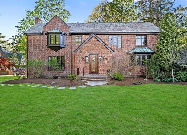 Property at 533 Hammond St, Newton, MA 02467, 5 beds, 5.5 baths
