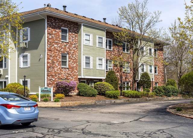 Property at 365 Washington St #4, Norwood, MA 02062, 3 beds, 2 baths