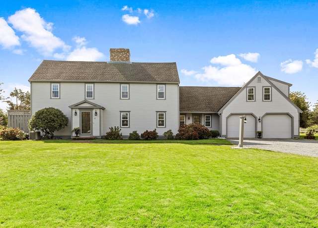 Property at 17 Holway Dr, Barnstable, MA 02668, 4 beds, 2.5 baths