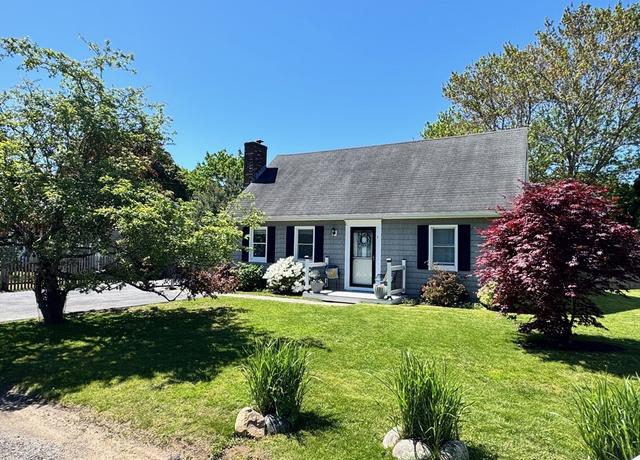 Property at 5 Blossom Ln, Gloucester, MA 01930, 3 beds, 2 baths