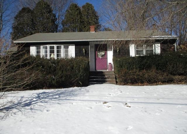 Property at 81 Lansing Ave, Haverhill, MA 01832, 2 beds, 1 bath