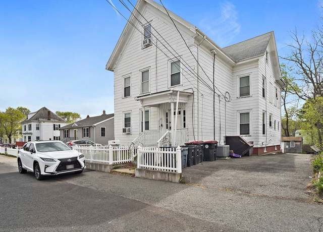 Property at 11 Greenwood Rd, Brockton, MA 02301, 6 beds, 4 baths