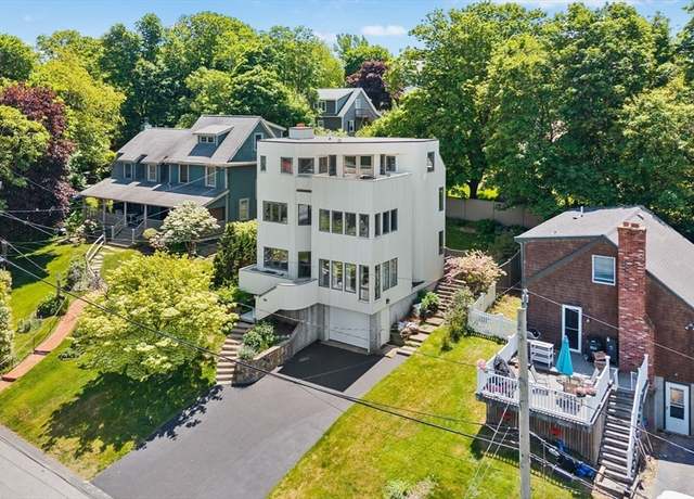 Property at 10 Prospect Ave, Hull, MA 02045, 4 beds, 2.5 baths